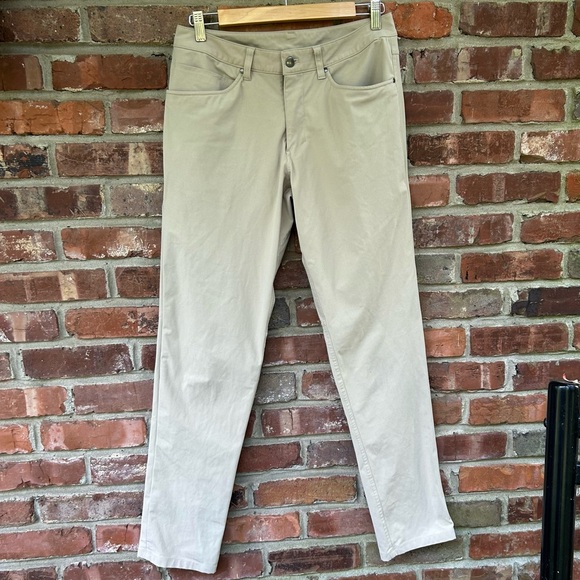 Lululemon ABC Pants Men’s 30 x 31.5 Beige Golf Commuter Stretch Chino FLAW READ - Picture 12 of 12